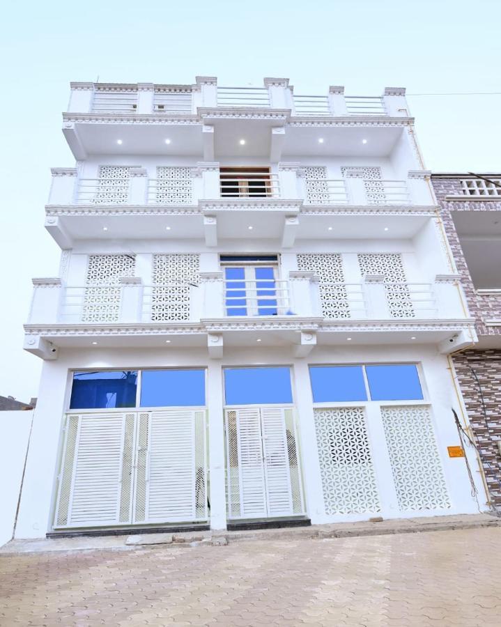 Hn Palace Homestay Agra  Eksteriør billede