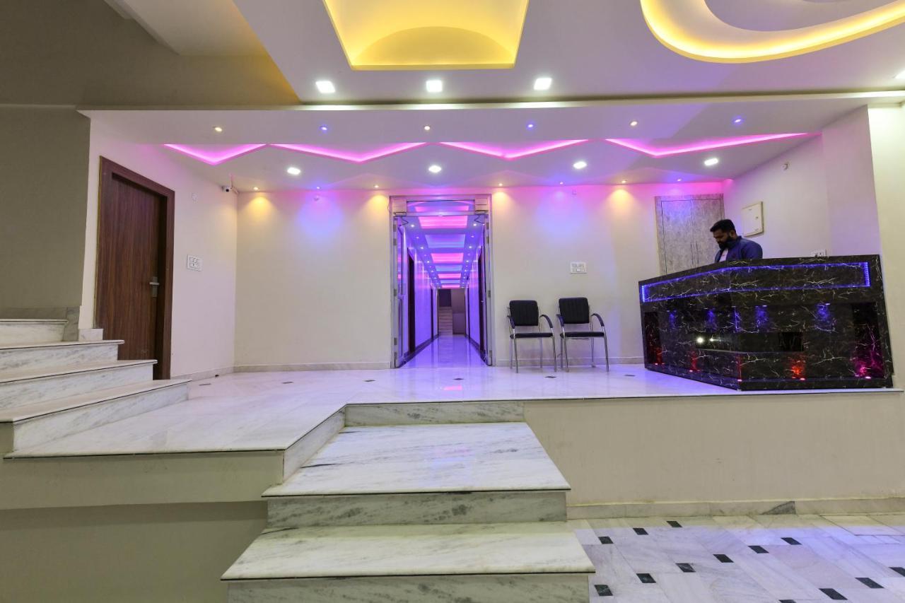 Hn Palace Homestay Agra  Eksteriør billede