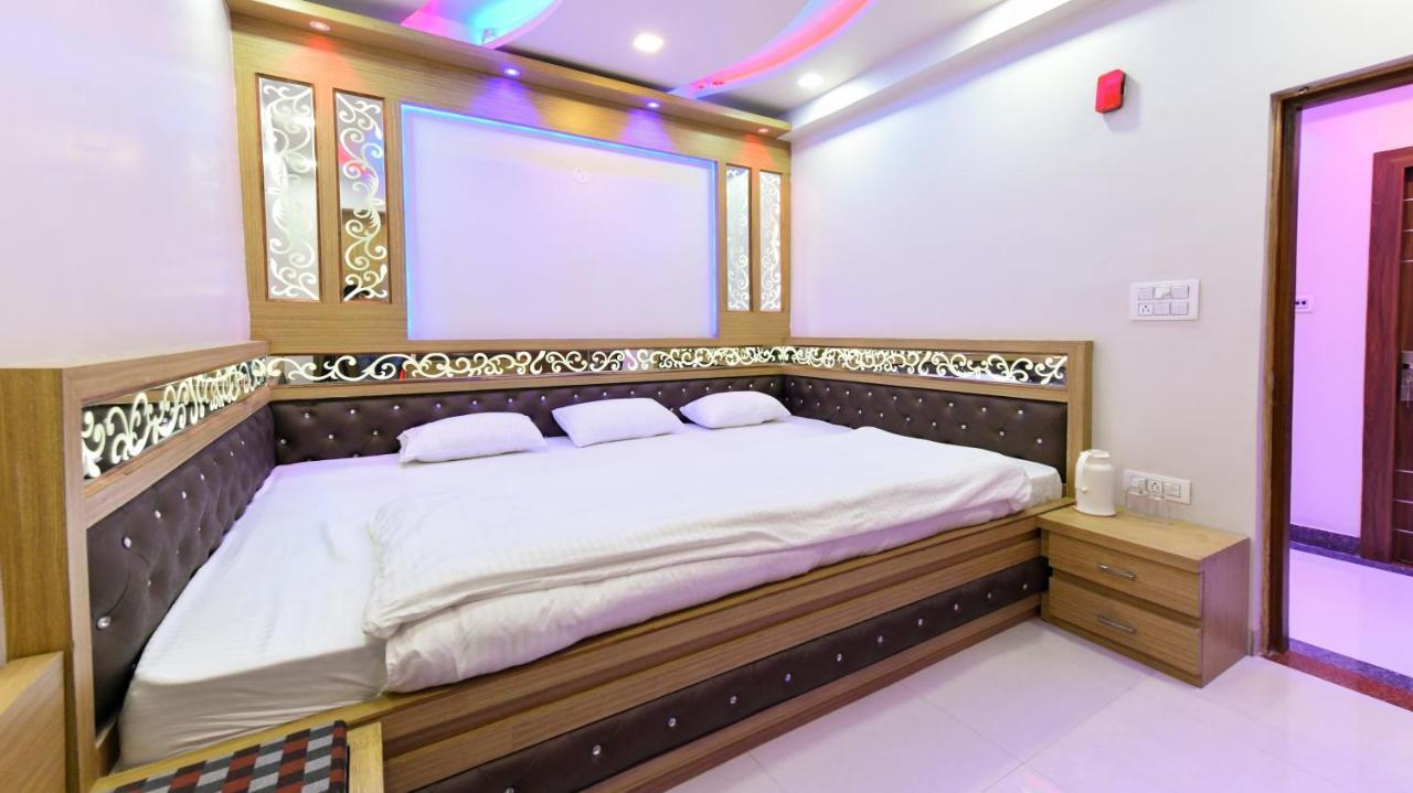 Hn Palace Homestay Agra  Værelse billede