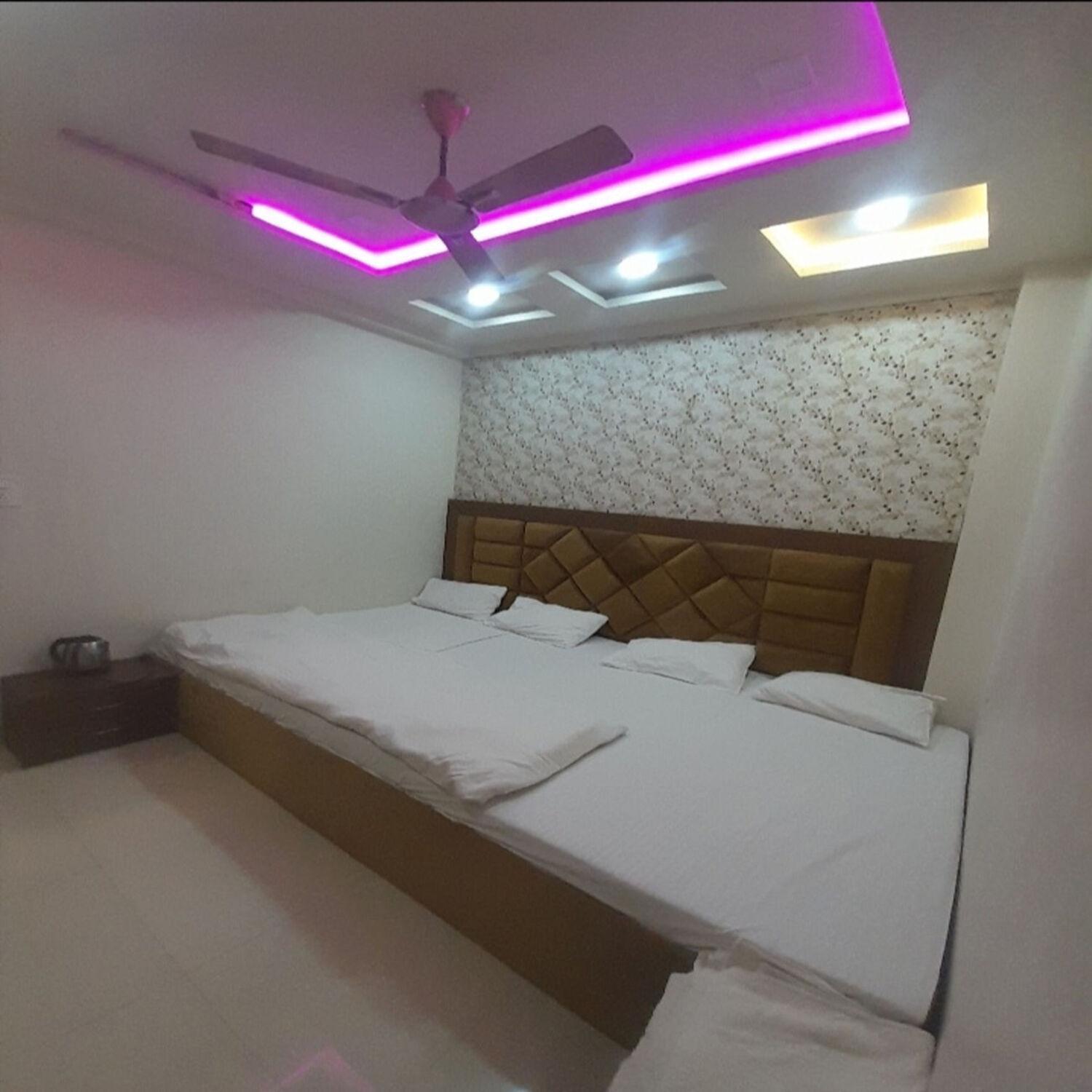 Hn Palace Homestay Agra  Eksteriør billede